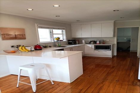 Photo of property in 15 Collier Avenue, Karori, Wellington, 6012