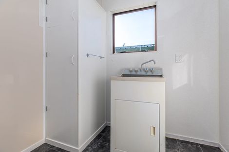 Photo of property in 1420 Whangaparaoa Road, Army Bay, Whangaparaoa, 0930