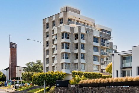 Photo of property in 4/6a The Promenade, Takapuna, Auckland, 0622