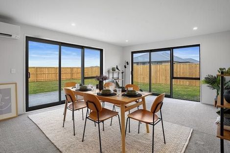 Photo of property in 5 Hunter Lane, Amberley, 7410