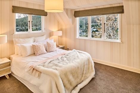 Photo of property in 13 Ramsey Place, Karori, Wellington, 6012