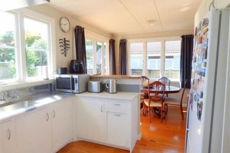 Photo of property in 1/9 Tarahua Road, Vogeltown, New Plymouth, 4310