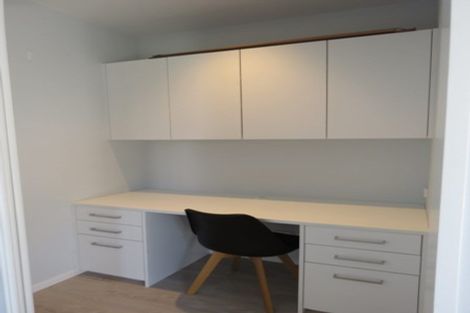 Photo of property in 102 Aorangi Road, Bryndwr, Christchurch, 8053