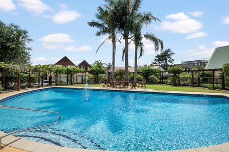 Photo of property in 12/52 Taharoto Road, Takapuna, Auckland, 0622