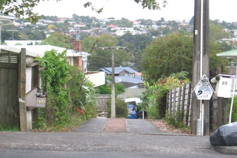 Photo of property in 23a Buscomb Avenue, Henderson, Auckland, 0610