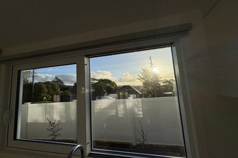 Photo of property in 23 Highland Avenue, Titirangi, Auckland, 0604