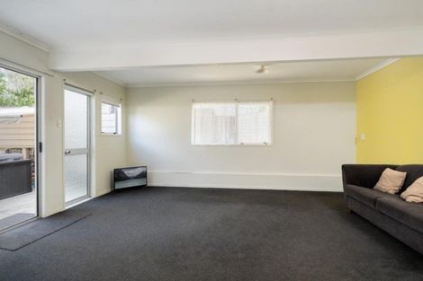 Photo of property in 144 Karewa Parade, Papamoa Beach, Papamoa, 3118