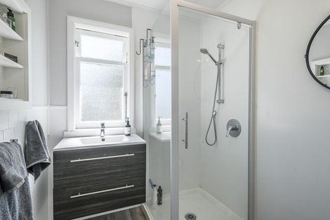 Photo of property in 5a Titoki Road, Raumati Beach, Paraparaumu, 5032