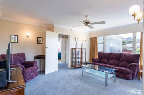 Photo of property in 33 Garden Road, Avalon, Lower Hutt, 5011