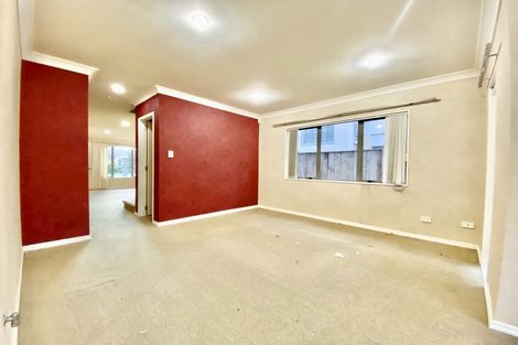 Photo of property in 6 Lissleton Drive, East Tamaki, Auckland, 2013