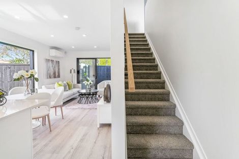 Photo of property in 19a Bradbury Road, Botany Downs, Auckland, 2010