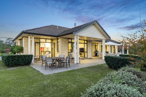 Photo of property in 69b Oraha Road, Kumeu, 0892