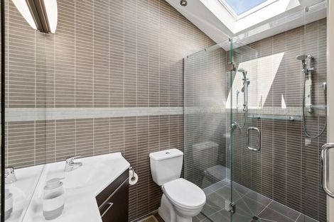 Photo of property in 53 Clemow Road, Fitzroy, New Plymouth, 4312