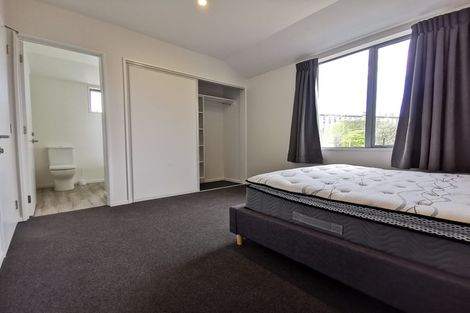 Photo of property in 2/2 Montana Avenue, Ilam, Christchurch, 8041