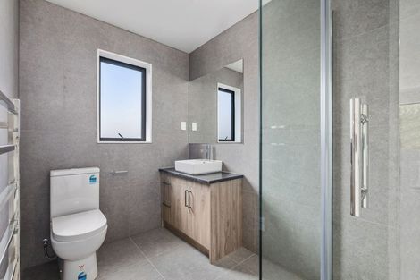 Photo of property in 10a Neilon Place, Northcross, Auckland, 0632