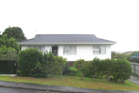 Photo of property in 5 Kupari Place, Totara Vale, Auckland, 0629