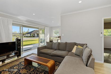 Photo of property in 8 Brighton Grove, Newstead, Hamilton, 3286