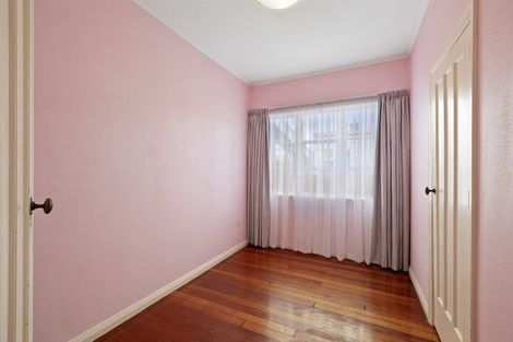 Photo of property in 11 Cornwall Street, Brooklands, New Plymouth, 4310