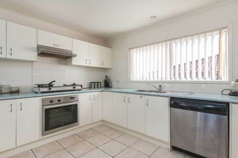 Photo of property in 52 Summerland Drive, Henderson, Auckland, 0612