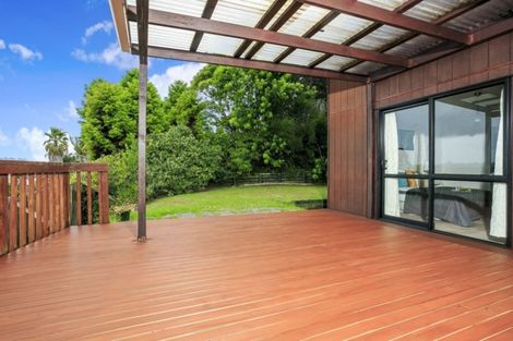 Photo of property in 10 Camilla Grove, Totara Vale, Auckland, 0629