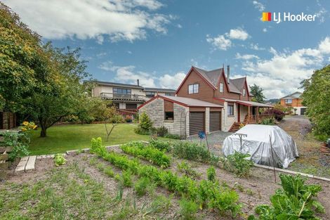 Photo of property in 16 Walton Park Avenue, Fairfield, Dunedin, 9018