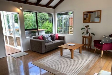 Photo of property in 38 Peterhouse Street, Tawa, Wellington, 5028