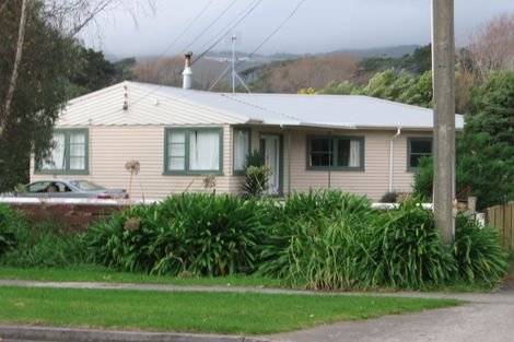 Photo of property in 177 Te Moana Road, Waikanae, 5036