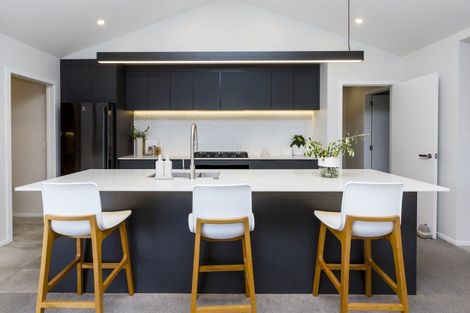 Photo of property in 20 Salisbury Crescent, Wallaceville, Upper Hutt, 5018