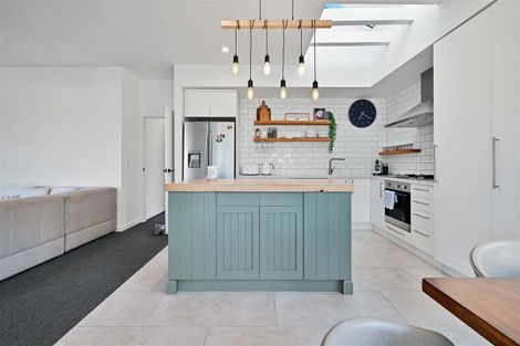 Photo of property in 10 Factory Road, Belfast, Christchurch, 8051