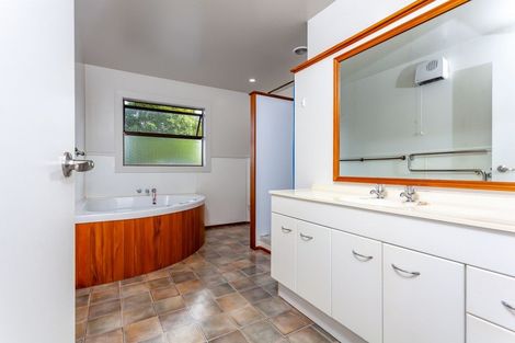 Photo of property in 435 Kapanga Road, Coromandel, 3506