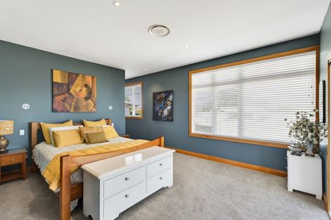 Photo of property in 135 Thompson Road, Bluff Hill, Napier, 4110