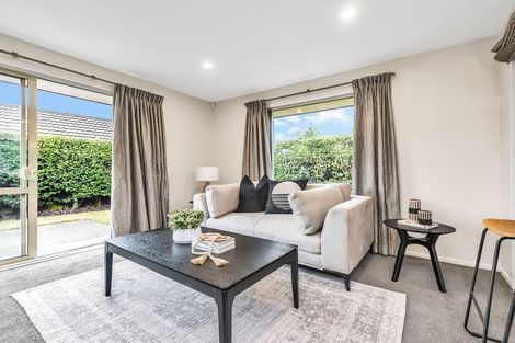 Photo of property in 10 Cyclamen Place, Aidanfield, Christchurch, 8025