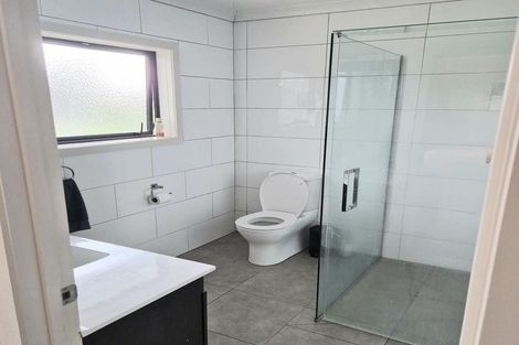 Photo of property in 17 Gorge Road, Maungaturoto, 0520