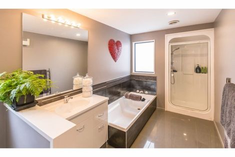 Photo of property in 10 Haineswood Lane, Sockburn, Christchurch, 8042