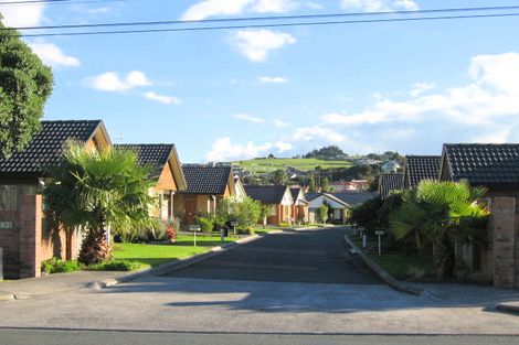 Photo of property in 2/262 Centreway Road, Orewa, 0931