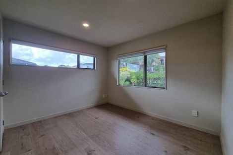 Photo of property in 15 Meteor Place, Schnapper Rock, Auckland, 0632