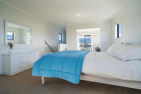 Photo of property in 17 Cunaris Way, Te Anau, 9600