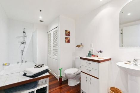 Photo of property in Tennyson Apartments, 31/25 Tennyson Street, Te Aro, Wellington, 6011