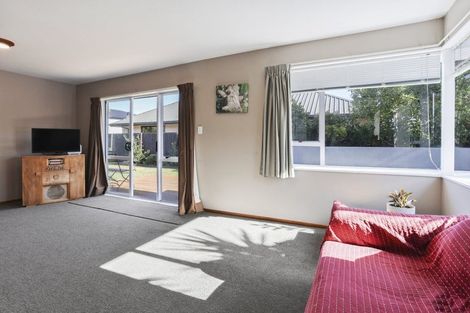 Photo of property in 12b Chardale Street, Avondale, Christchurch, 8061