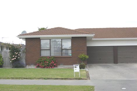 Photo of property in 2/18 Radiata Avenue, Parklands, Christchurch, 8083
