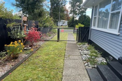 Photo of property in 6 Marotoa Grove, Turangi, 3334