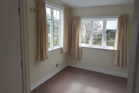 Photo of property in 20 Naughton Terrace, Kilbirnie, Wellington, 6022