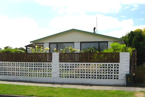 Photo of property in 65 Stanton Crescent, Hoon Hay, Christchurch, 8025