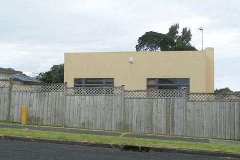 Photo of property in 18 Waitemata Road, Hauraki, Auckland, 0622