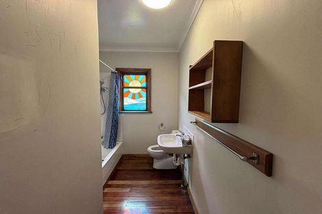 Photo of property in 11 Alexandra Road, Roseneath, Wellington, 6021