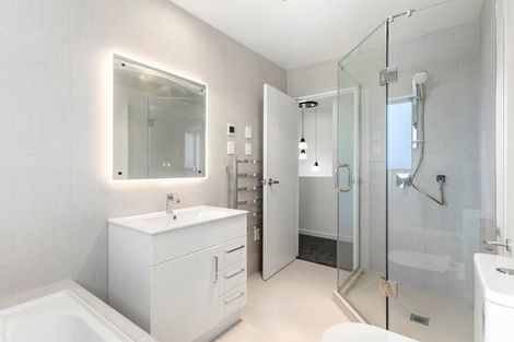 Photo of property in 43 Puwha Street, Massey, Auckland, 0614