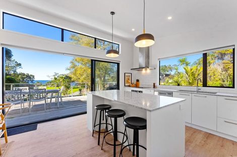 Photo of property in 1 Spray Crescent, Leigh, 0985