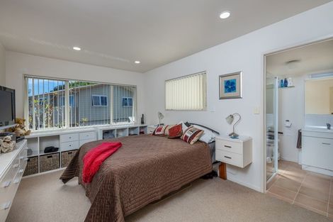 Photo of property in 20 Pohutukawa Drive, Cable Bay, 0420