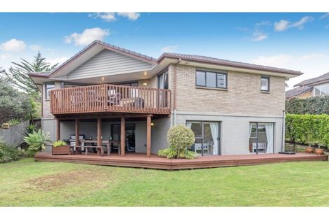 Photo of property in 9 Kingtide Place, Red Beach, 0932