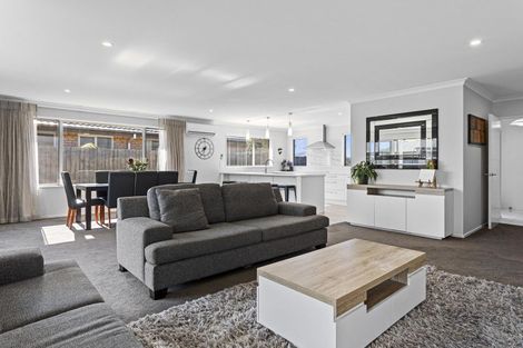 Photo of property in 22 Andesite Drive, Rolleston, 7614